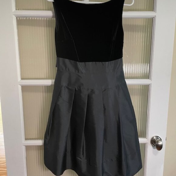 Jones New York Dresses & Skirts - Women's Jones New York Dress Black